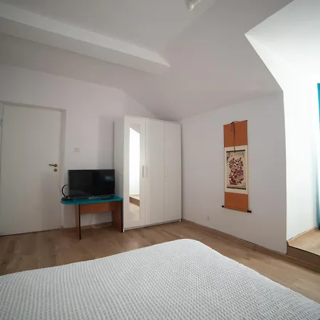 Old Town Flat At Podwale Street *