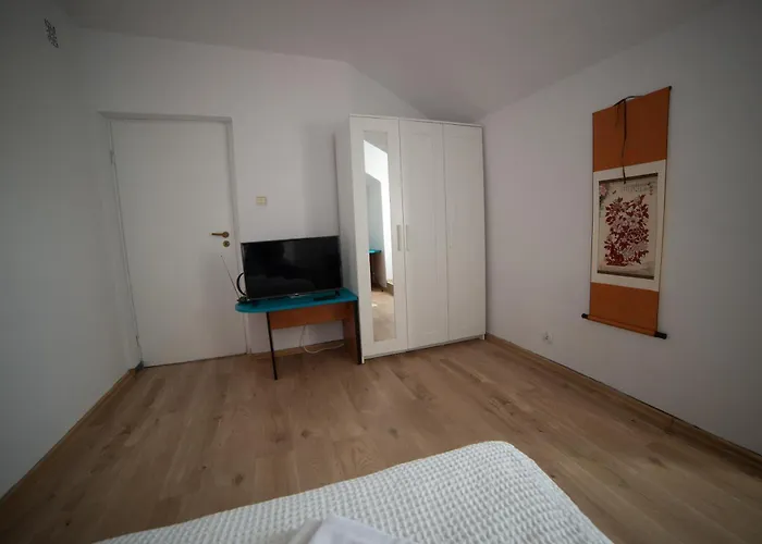 Old Town Flat At Podwale Street