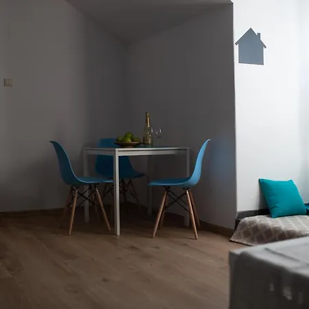 Daire Old Town Flat At Podwale Street *