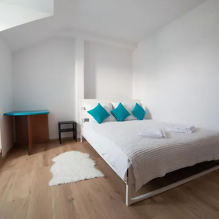 Daire Old Town Flat At Podwale Street Varşova